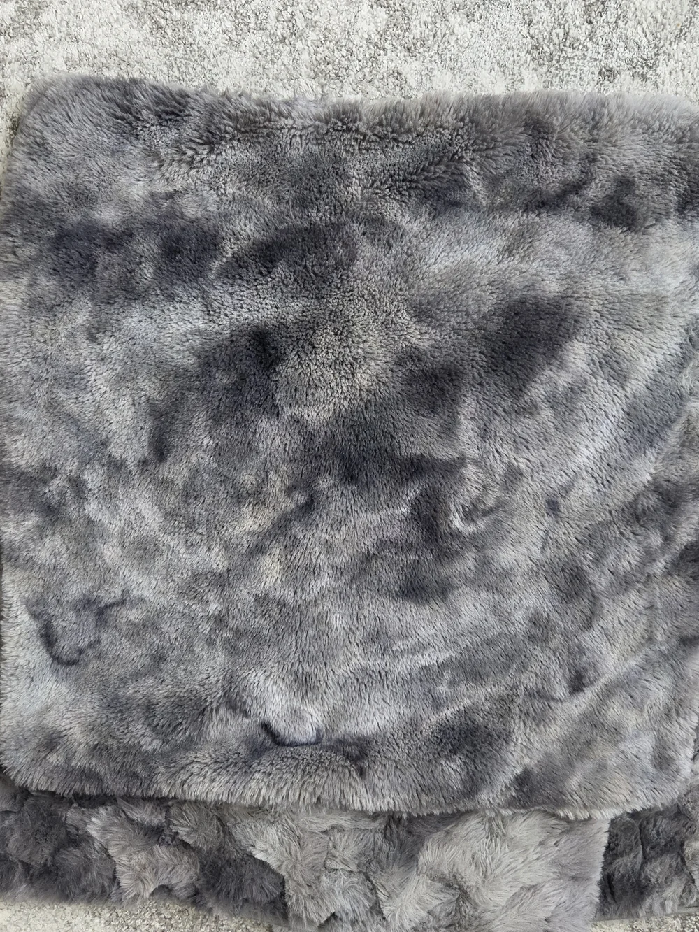 Anthropologie Set Of 3 Luxe Faux Fur Sculpted Bubble Sqaure 24